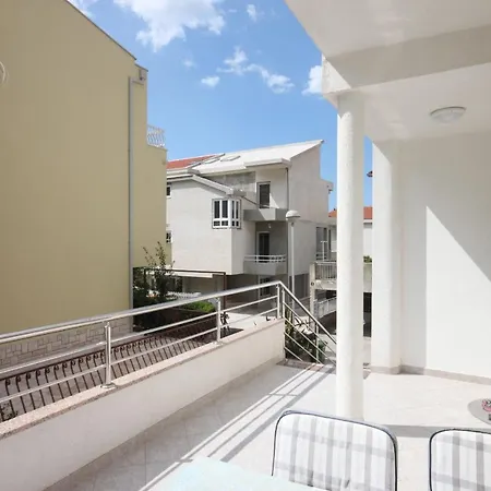 With A Parking Space - 2599 * Makarska