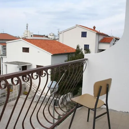 With A Parking Space - 2599 Makarska
